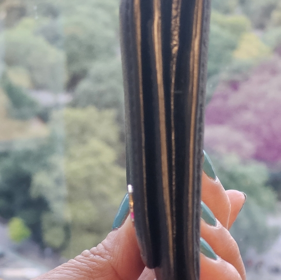 GUCCI Pebble Grain Leather Wallet - Picture 8 of 13